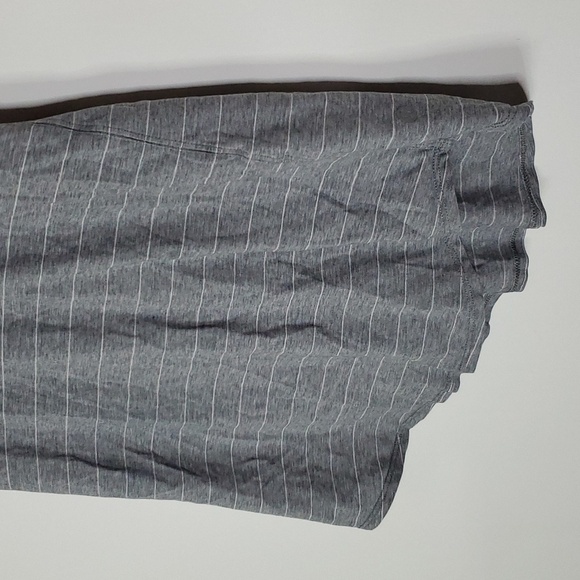 LULULEMON size 4 striped gray athletic tank top - Picture 3 of 6